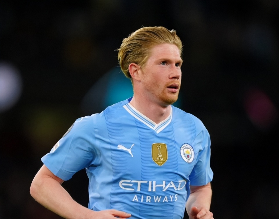 官方：邓弗里斯退出本期国家队集训，将直接返回俱乐部